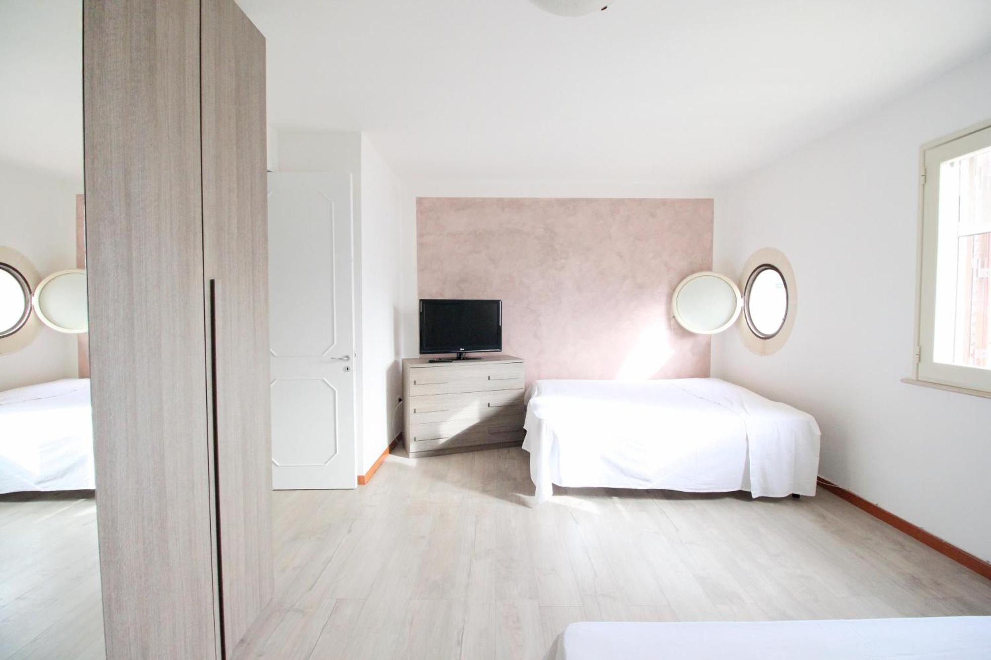 Graziella Apartments By Renthousesalento San Foca Bagian luar foto